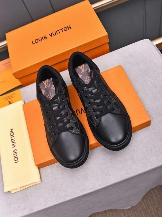 Picture of Louis Vuitton Shoes _SKULVsz38-45hnh074315662
